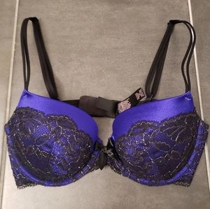 Victoria's Secret Very Sexy demi-buste push-up bra